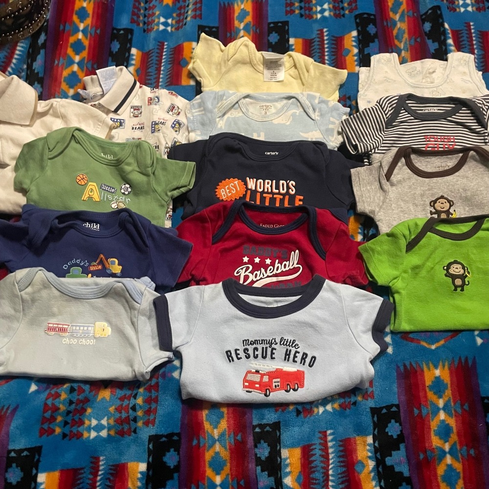Boys 0-3 Month Clothing Lot Onesies Pants Sleepers Outfits Carter's mixed season